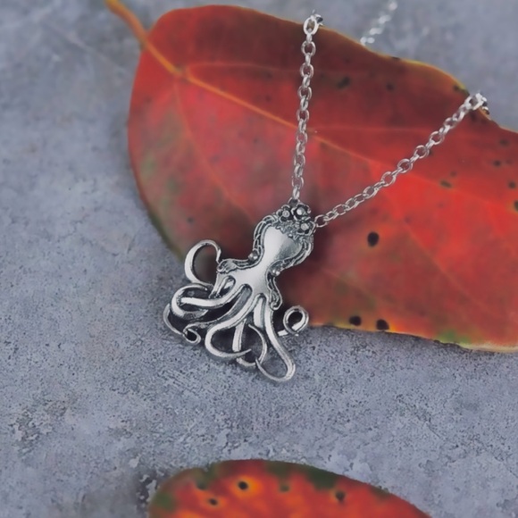 “Vintage Fork Octopus” Silverware Spoon Squid Octopod Kraken Tentacles Necklace - Picture 11 of 14